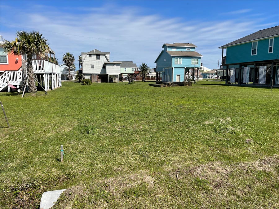 Property photo for 4125 Las Palmas Street, Galveston, TX