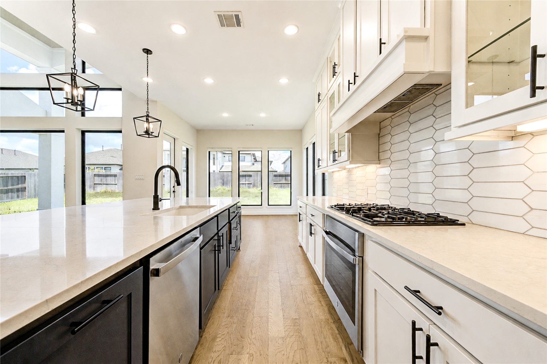 9015 Orchard Cove, Missouri City, TX 77459 9015 Orchard Cove, Missouri City, TX 77459