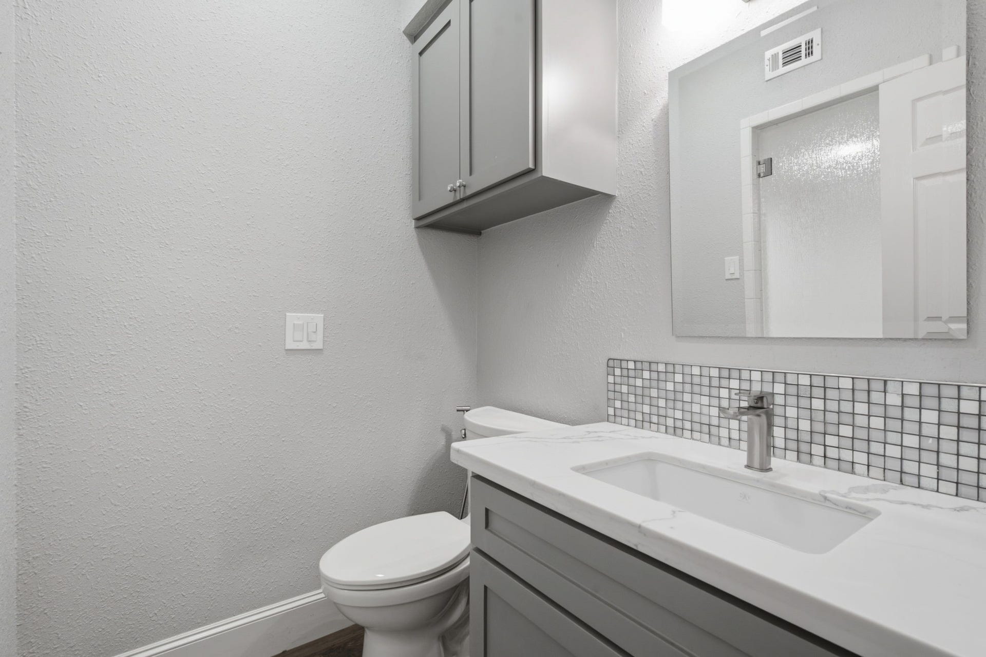 162 Dawns Edge Drive, Conroe, TX 77356