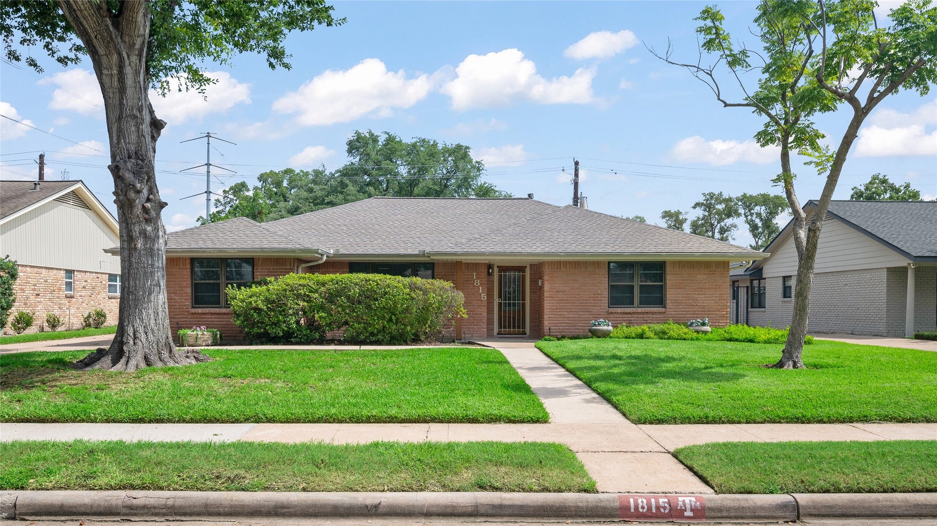 1815 Droxford Drive, Houston, TX 77008 1815 Droxford Drive, Houston, TX 77008