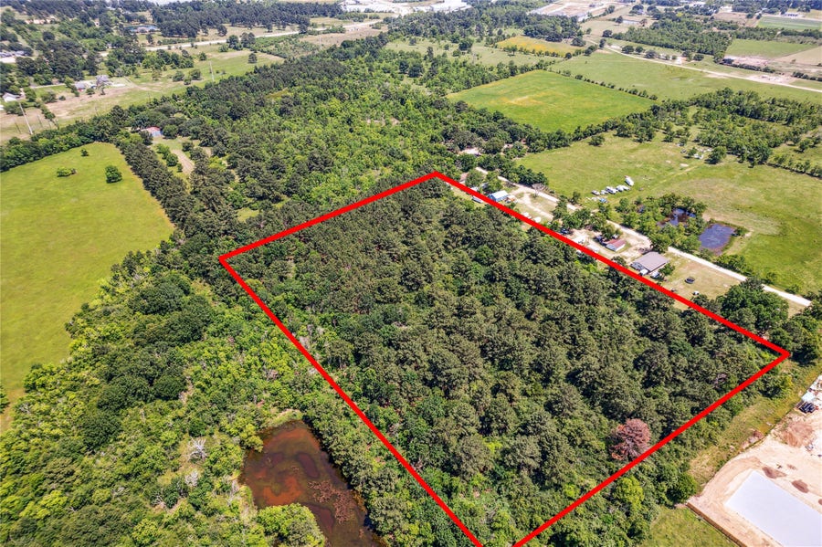 Property photo for 1835 S Cherry St Street, Tomball, TX