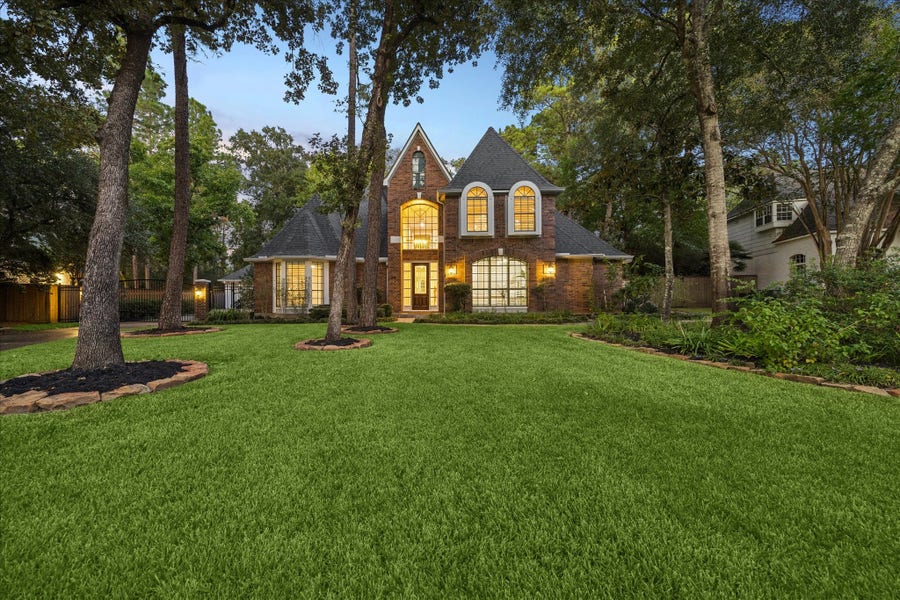 Property photo for 4 E Eden Elm Circle, The Woodlands, TX