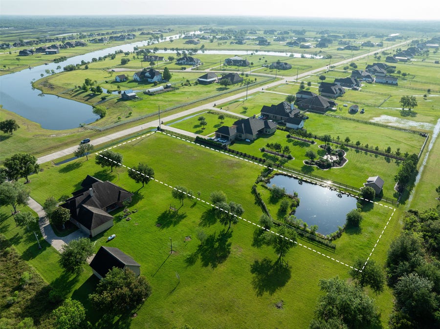 Property photo for 7706 Pebble Hill Lane, Rosharon, TX