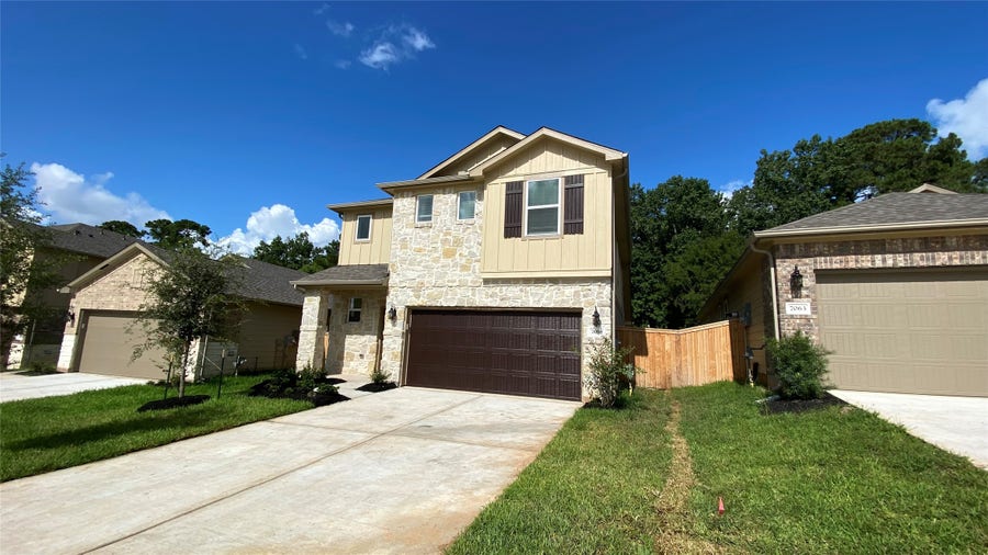 Property photo for 7059 Silverleaf Oak Street, Conroe, TX