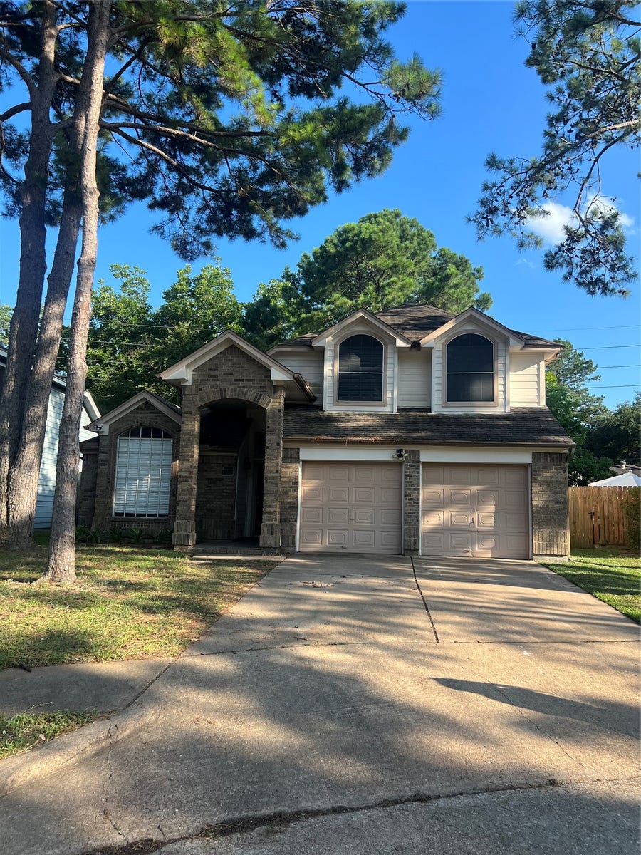 Property photo for 8406 Lake Crystal Drive, Houston, TX