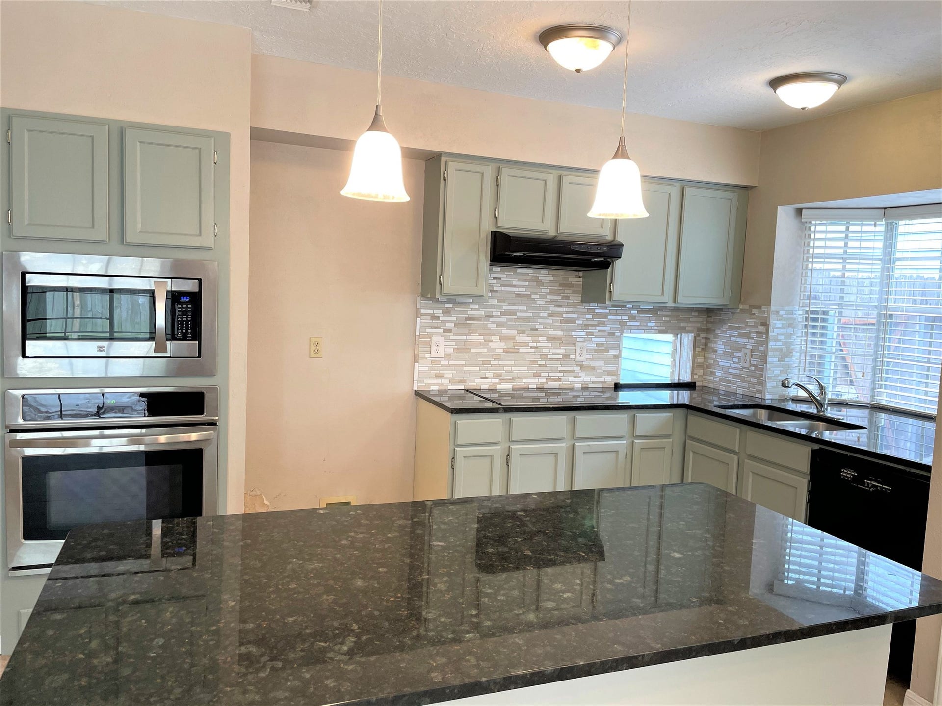 8406 Lake Crystal Drive, Houston, TX 77095 8406 Lake Crystal Drive, Houston, TX 77095