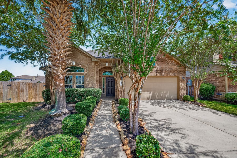 Property photo for 6018 Le Moyne Pass Lane, Missouri City, TX