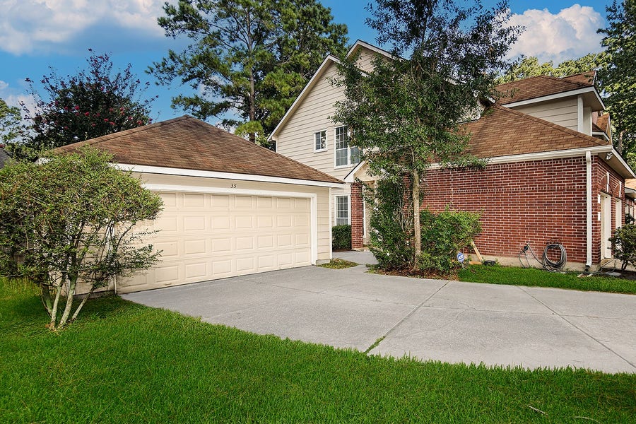 Property photo for 35 S Avonlea Circle, The Woodlands, TX
