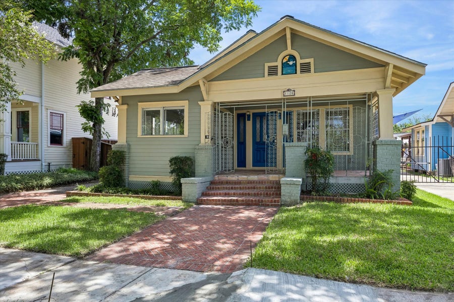 Property photo for 1120 E 7th 1/2 Street, Houston, TX