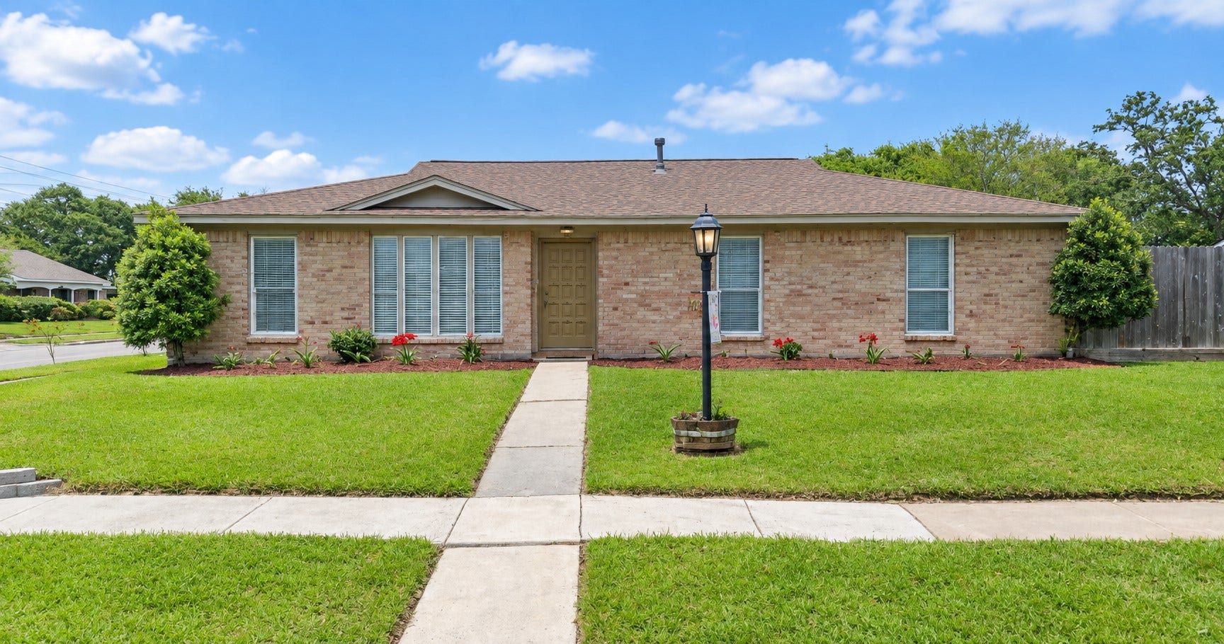 10503 Raydell Drive, Houston, TX 77031 10503 Raydell Drive, Houston, TX 77031