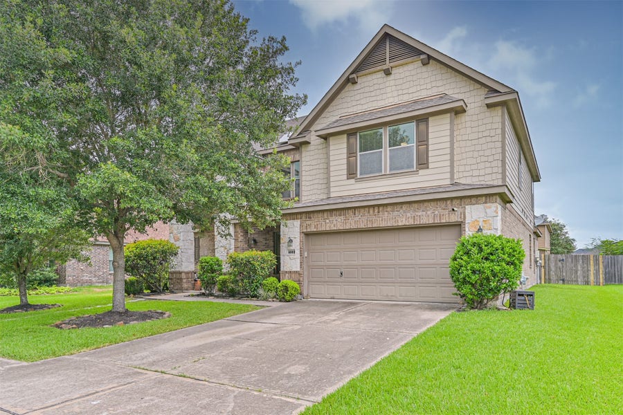 Property photo for 6003 Orchard Trail Drive, Pearland, TX
