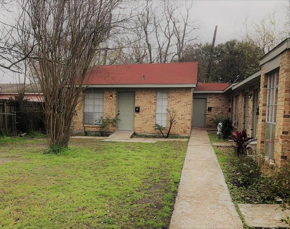 6815 Beachwood Street, #3, Houston, TX 77021 6815 Beachwood Street, #3, Houston, TX 77021