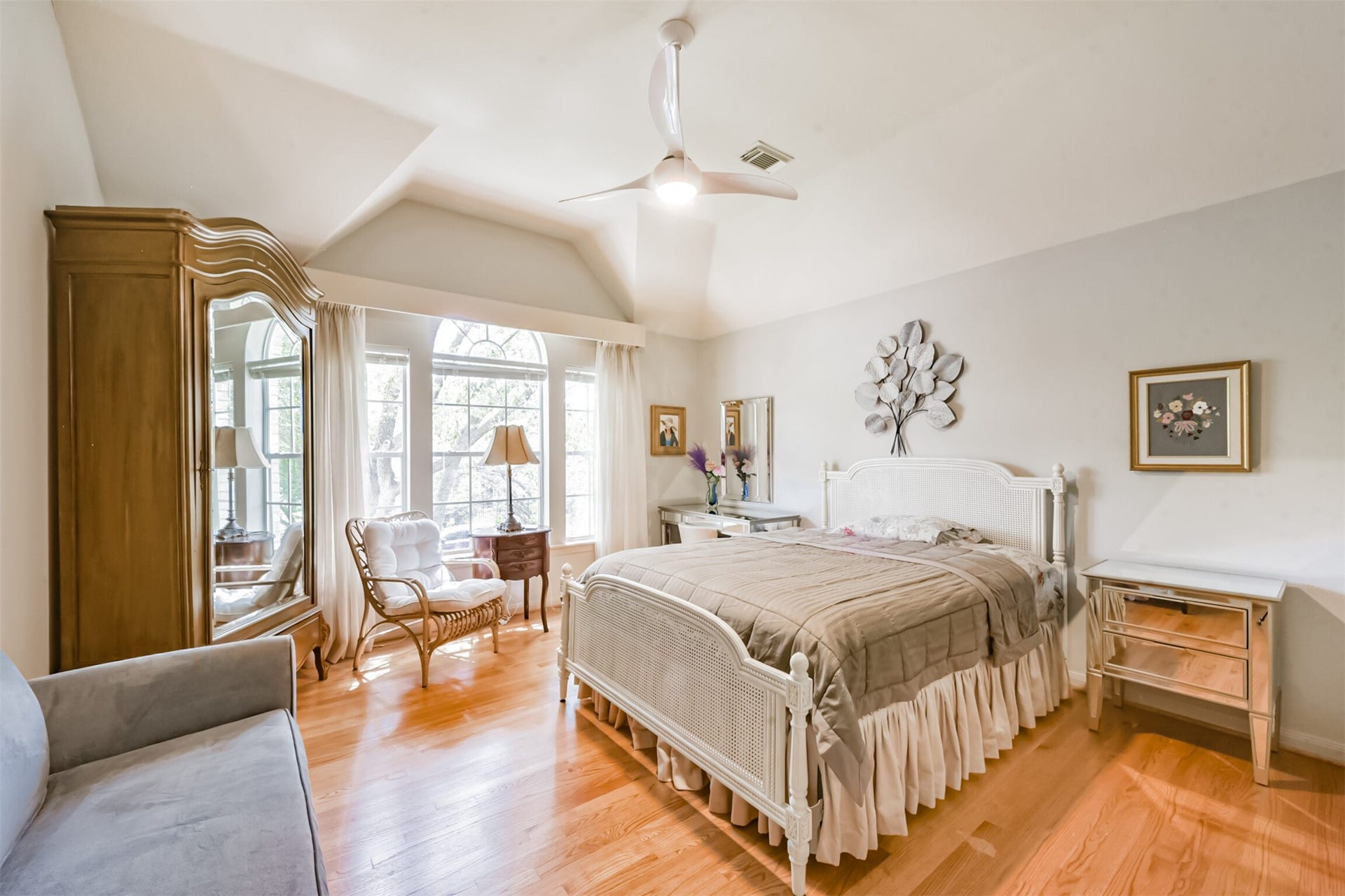 5346 Navarro Street, Houston, TX 77056 Bedroom 3.