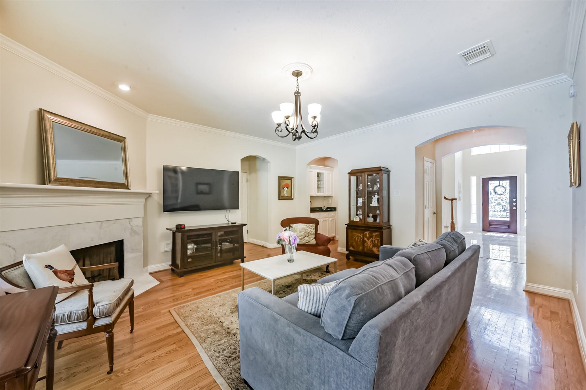 5346 Navarro Street, Houston, TX 77056 5346 Navarro Street, Houston, TX 77056