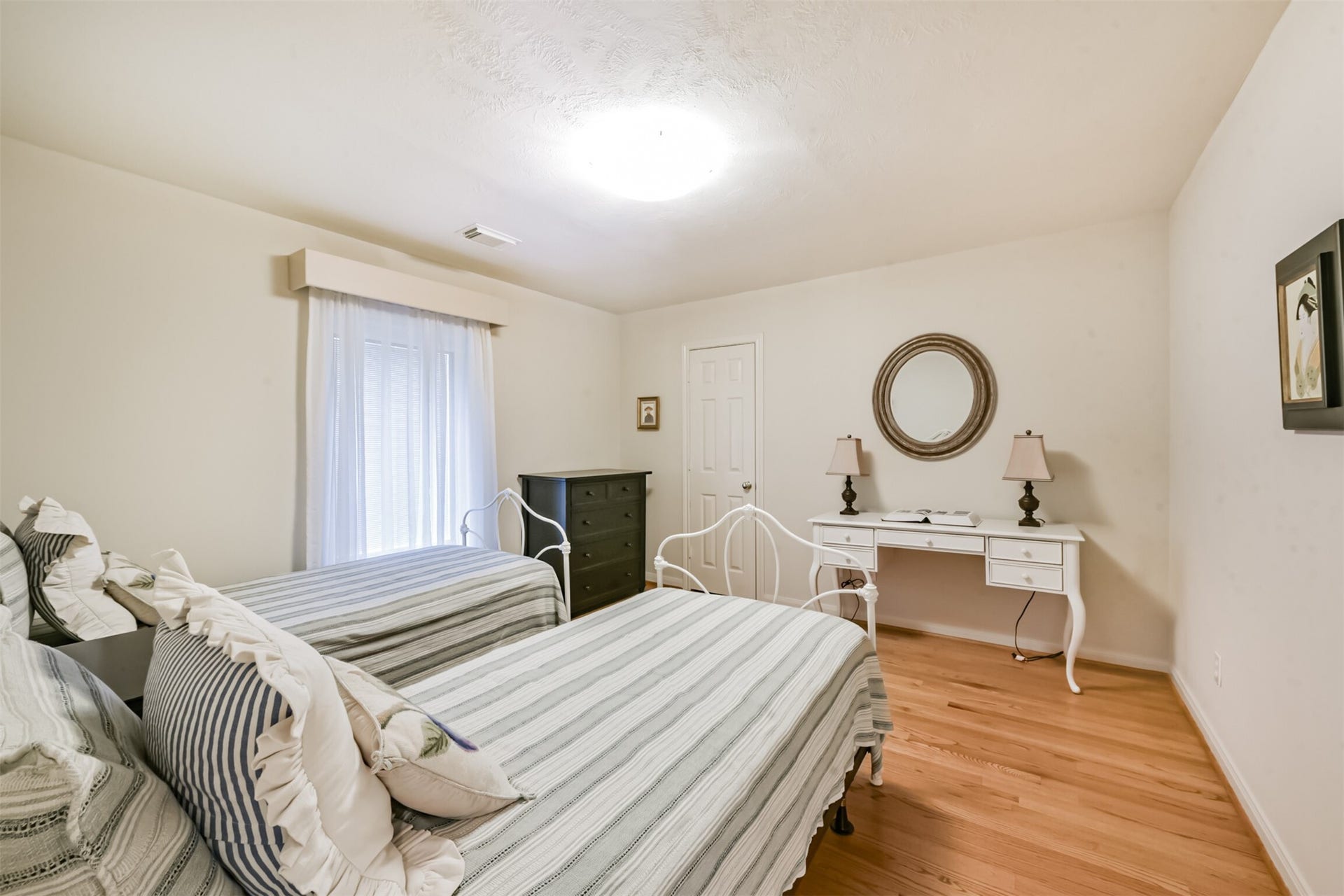 5346 Navarro Street, Houston, TX 77056 Bedroom 2.