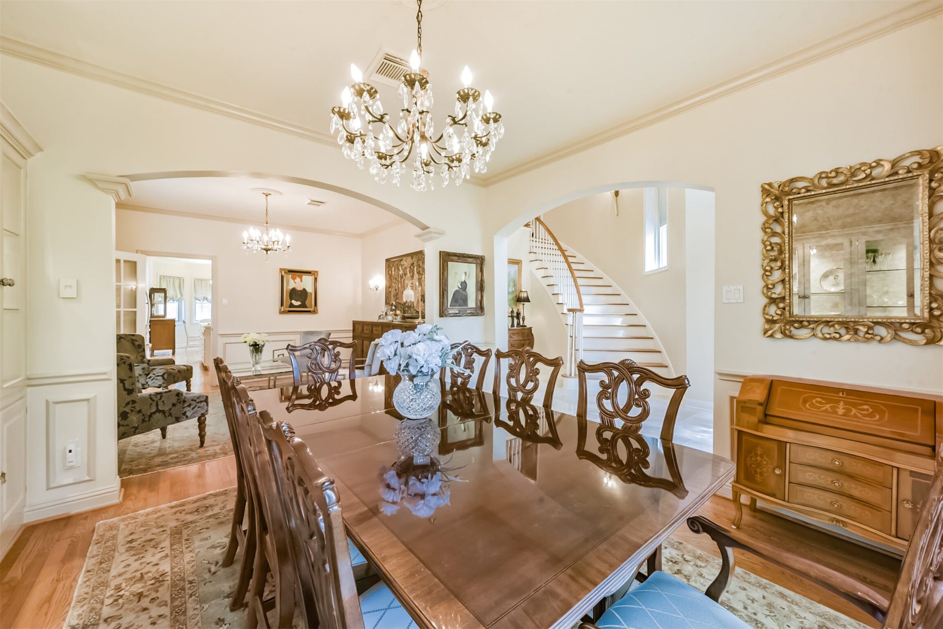5346 Navarro Street, Houston, TX 77056 5346 Navarro Street, Houston, TX 77056