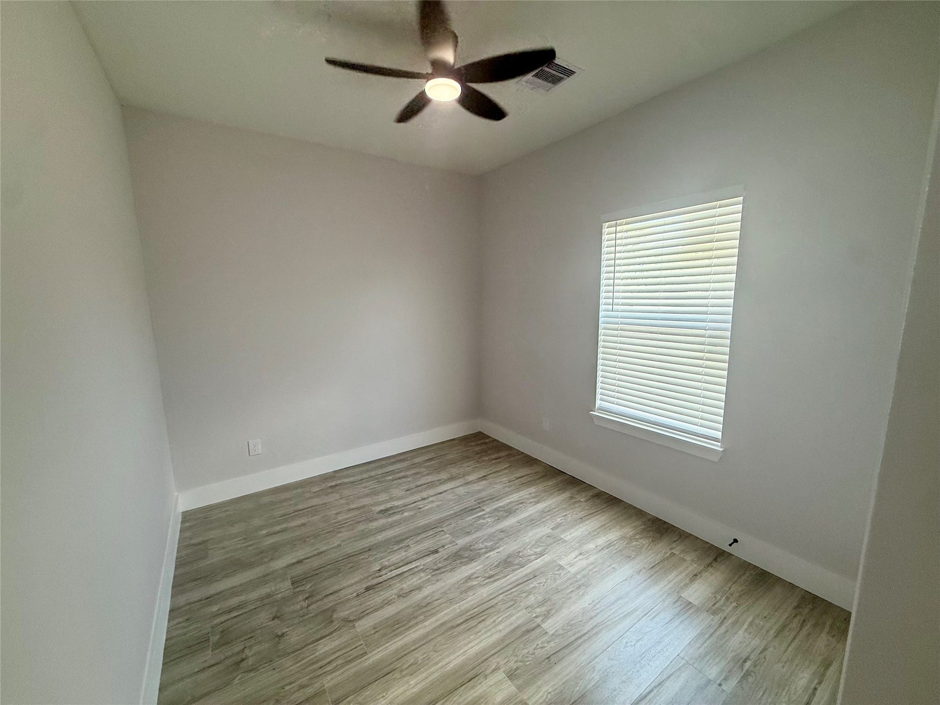 9508 Quaker Court, Rosharon, TX 77583 9508 Quaker Court, Rosharon, TX 77583
