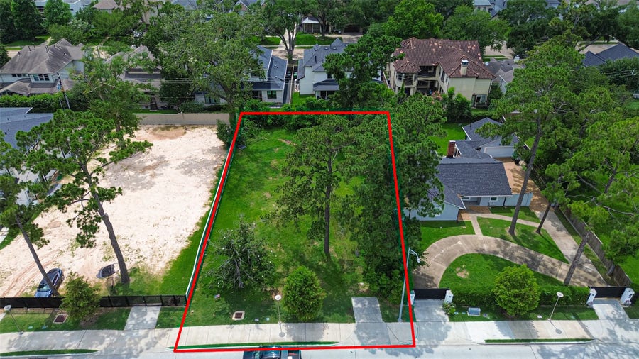 Property photo for 12715 Memorial Drive, Houston, TX