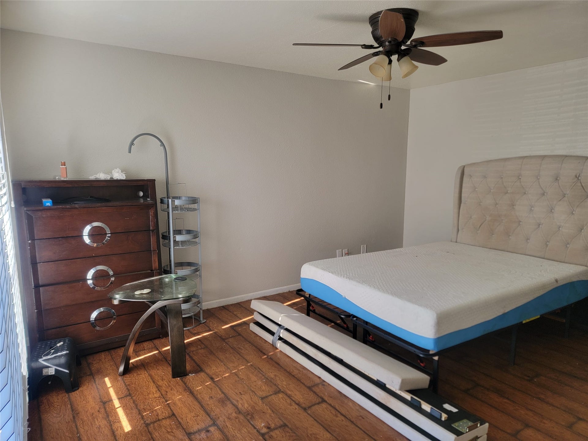 8901 S Braeswood Boulevard, #107, Houston, TX 77074 8901 S Braeswood Boulevard, #107, Houston, TX 77074