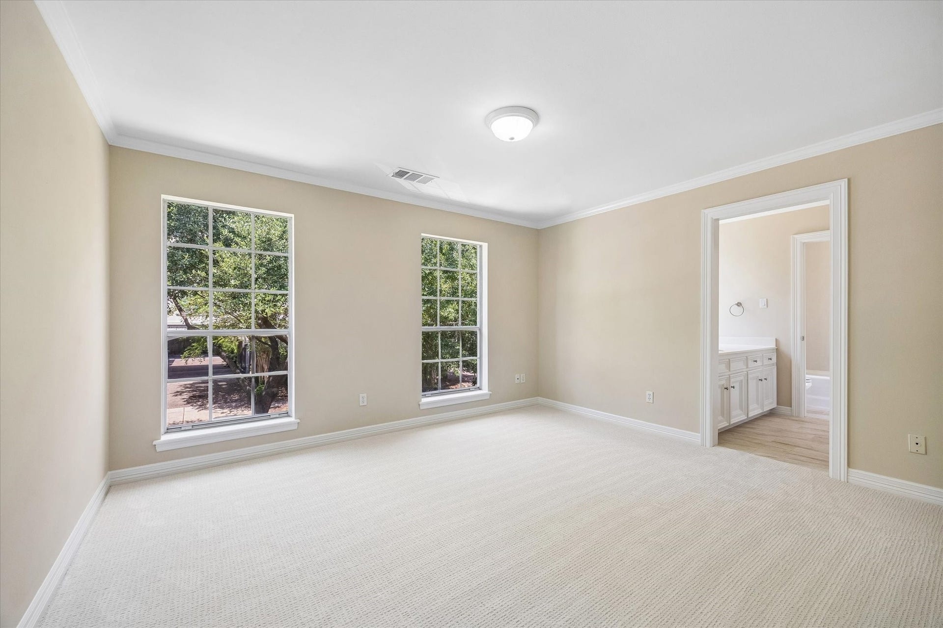 1613 Norfolk Street, Houston, TX 77006 Secondary bedroom