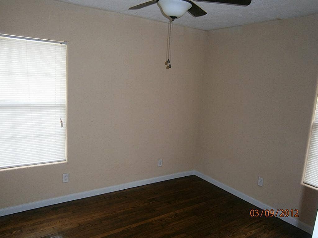 225 Nanlee Street, La Marque, TX 77568 2 Bedroom with original Hardwood floors