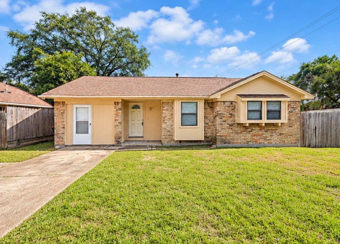 4504 Hemlock Drive, Baytown, TX 77521 4504 Hemlock Drive, Baytown, TX 77521