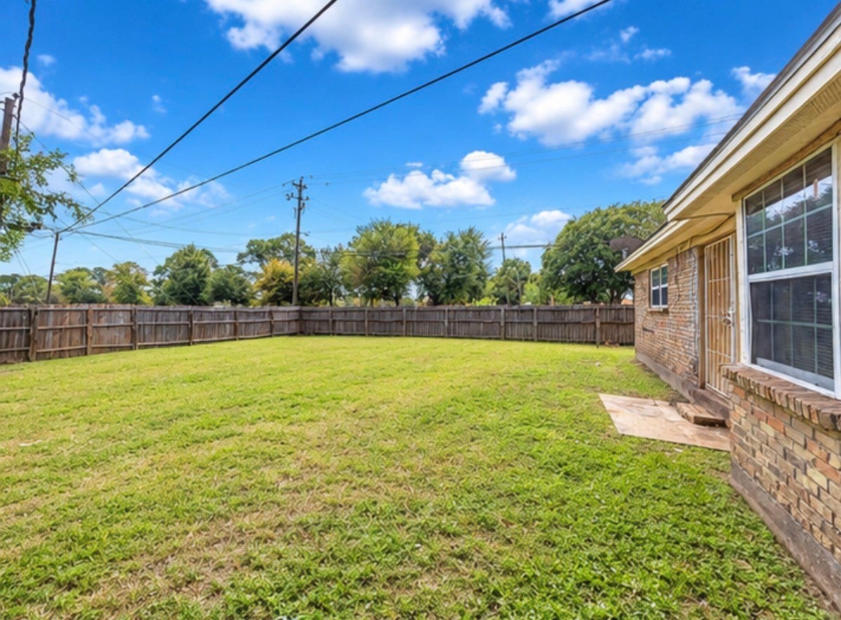 4504 Hemlock Drive, Baytown, TX 77521 4504 Hemlock Drive, Baytown, TX 77521