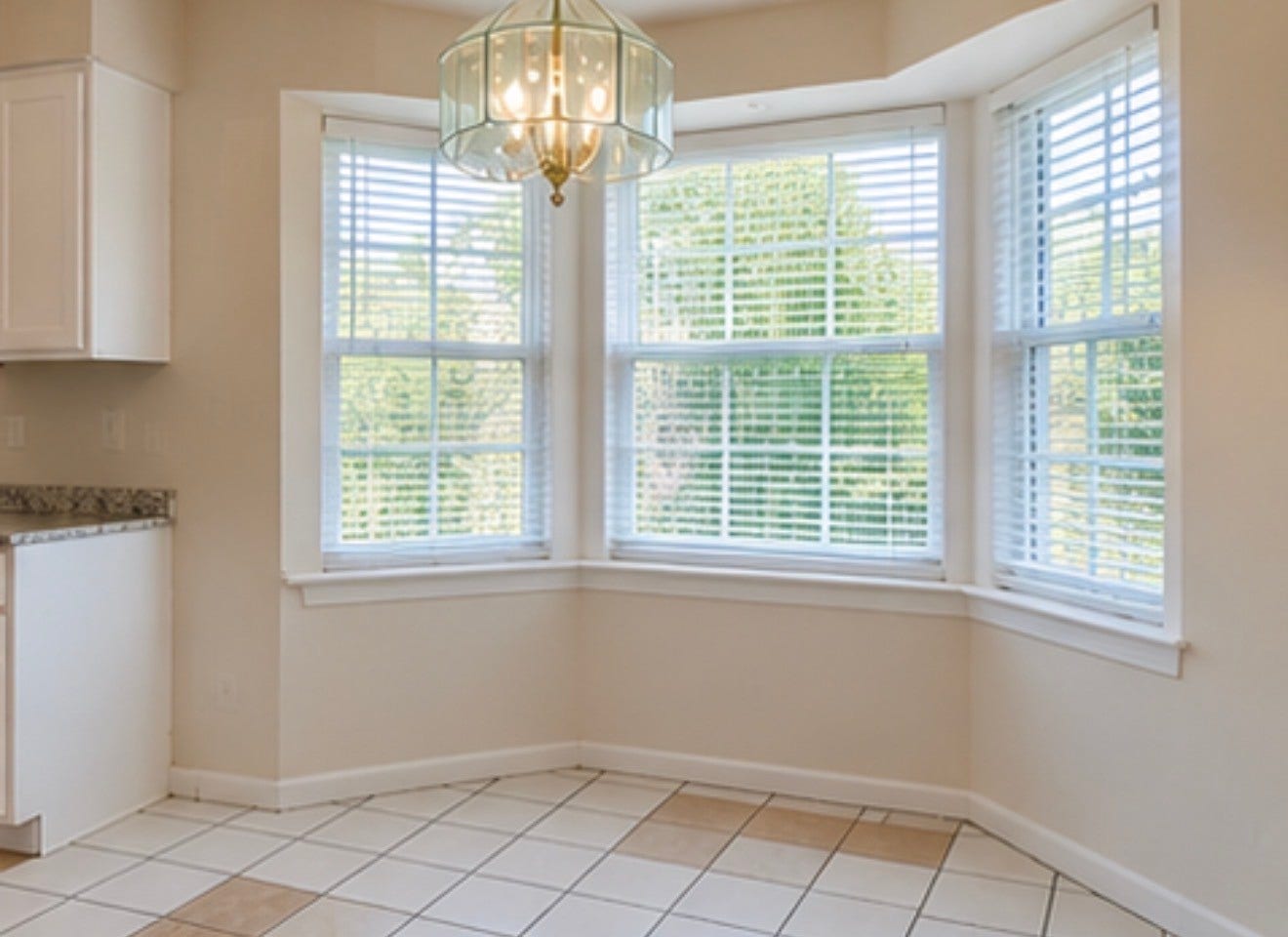 4504 Hemlock Drive, Baytown, TX 77521 4504 Hemlock Drive, Baytown, TX 77521