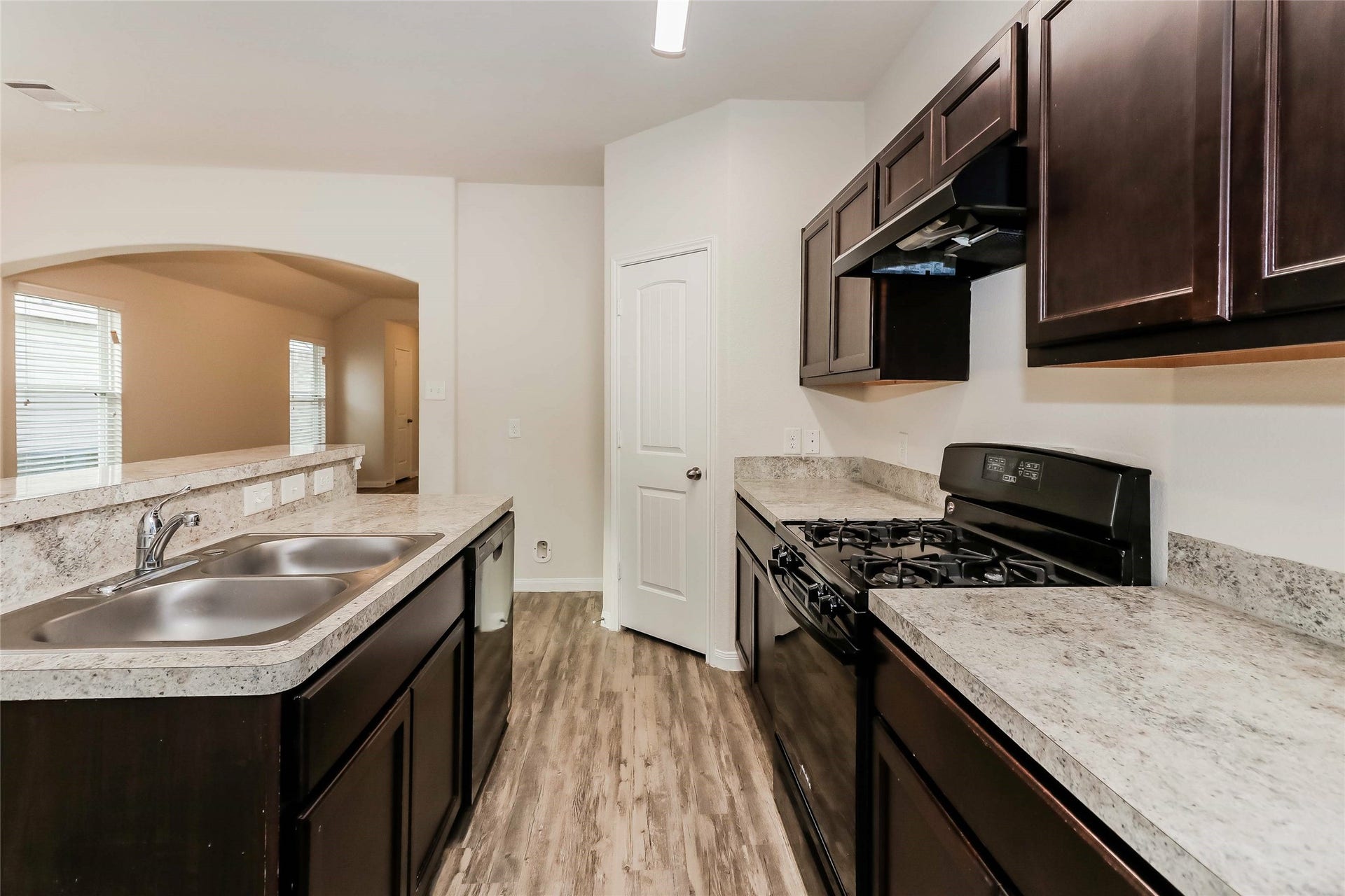 18906 Brescia Lane, Katy, TX 77449 Photos may be representative of the floor plan and not the exact home. Finishes, layout, and features of the actual property for lease may vary.