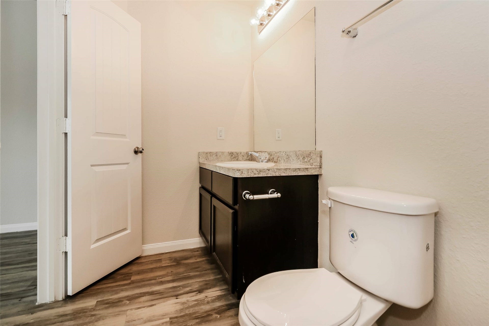 18906 Brescia Lane, Katy, TX 77449 Photos may be representative of the floor plan and not the exact home. Finishes, layout, and features of the actual property for lease may vary.