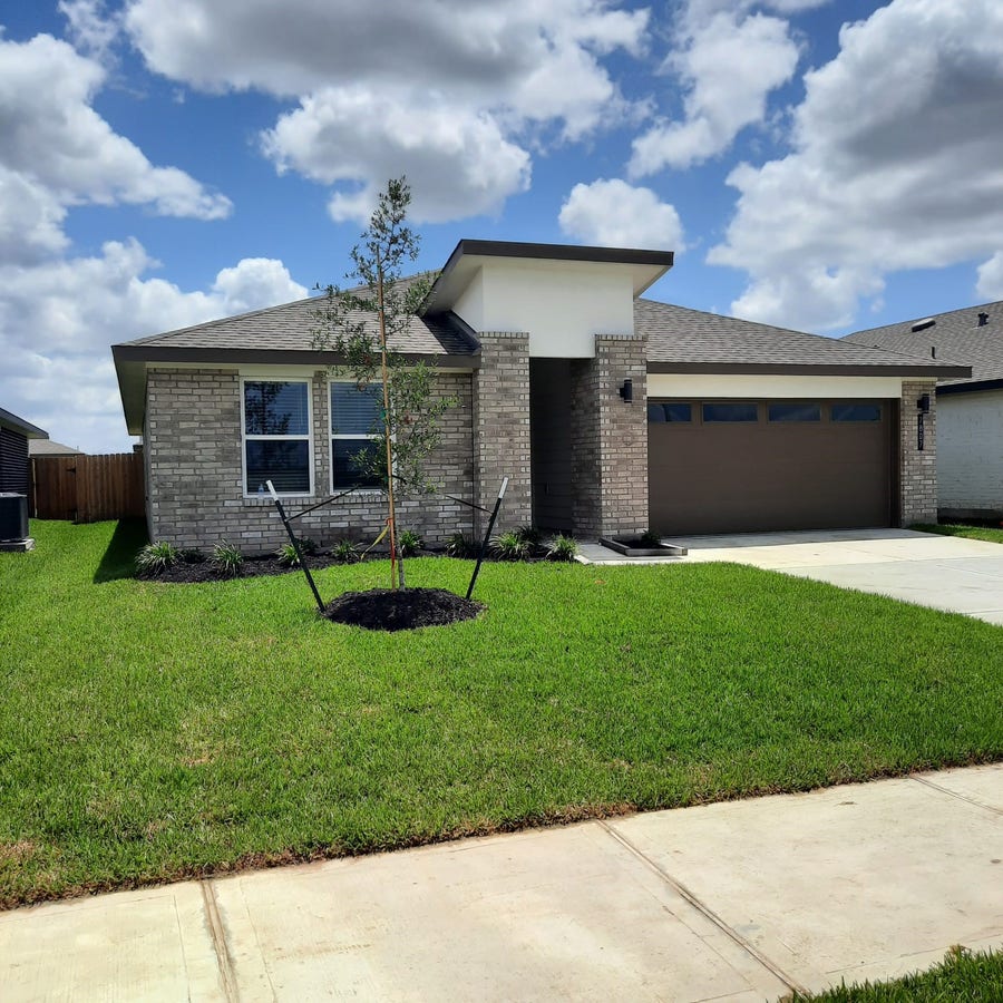 Property photo for 7918 Murciana Drive, Rosharon, TX
