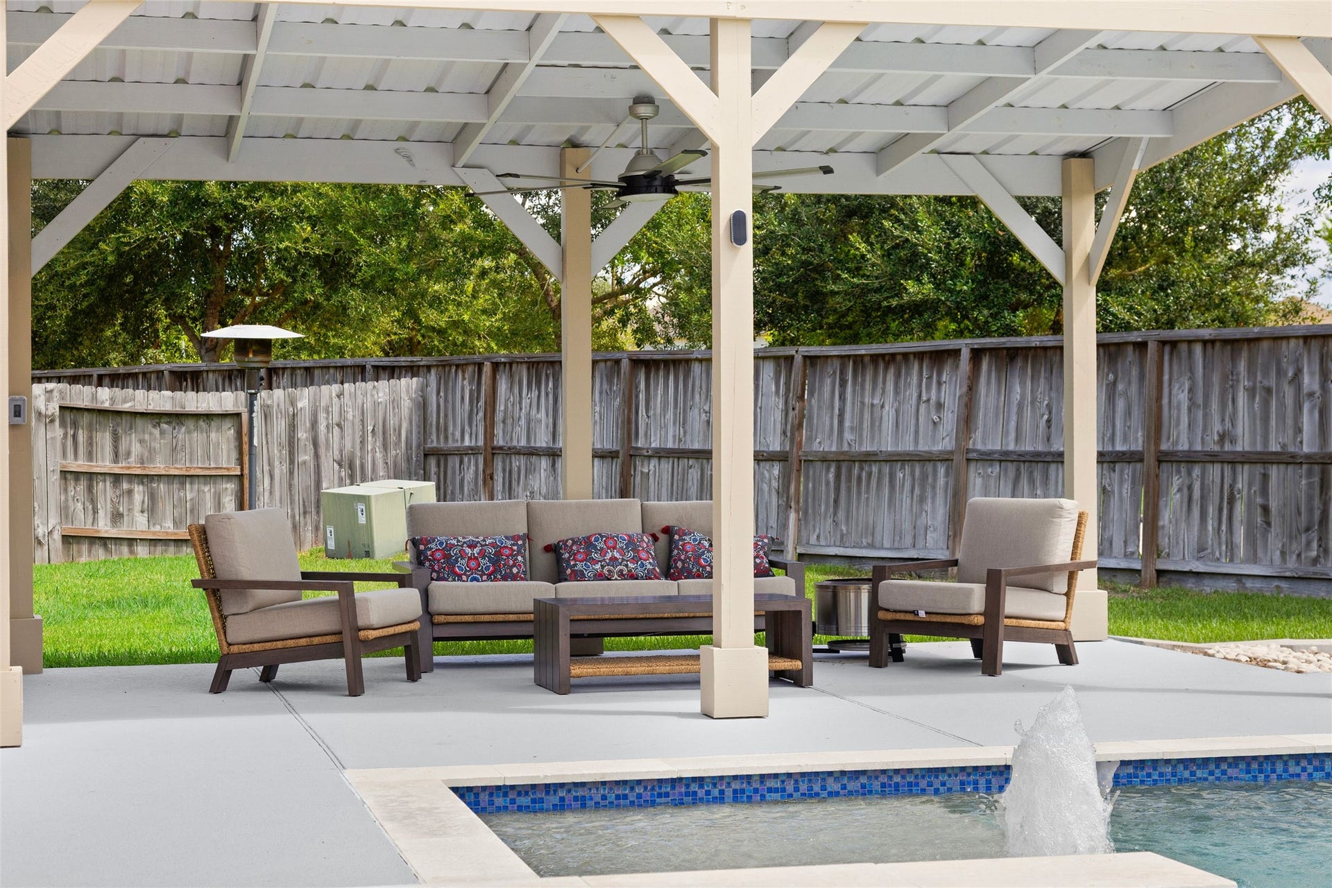 9612 Eden Ridge Lane, Pearland, TX 77584