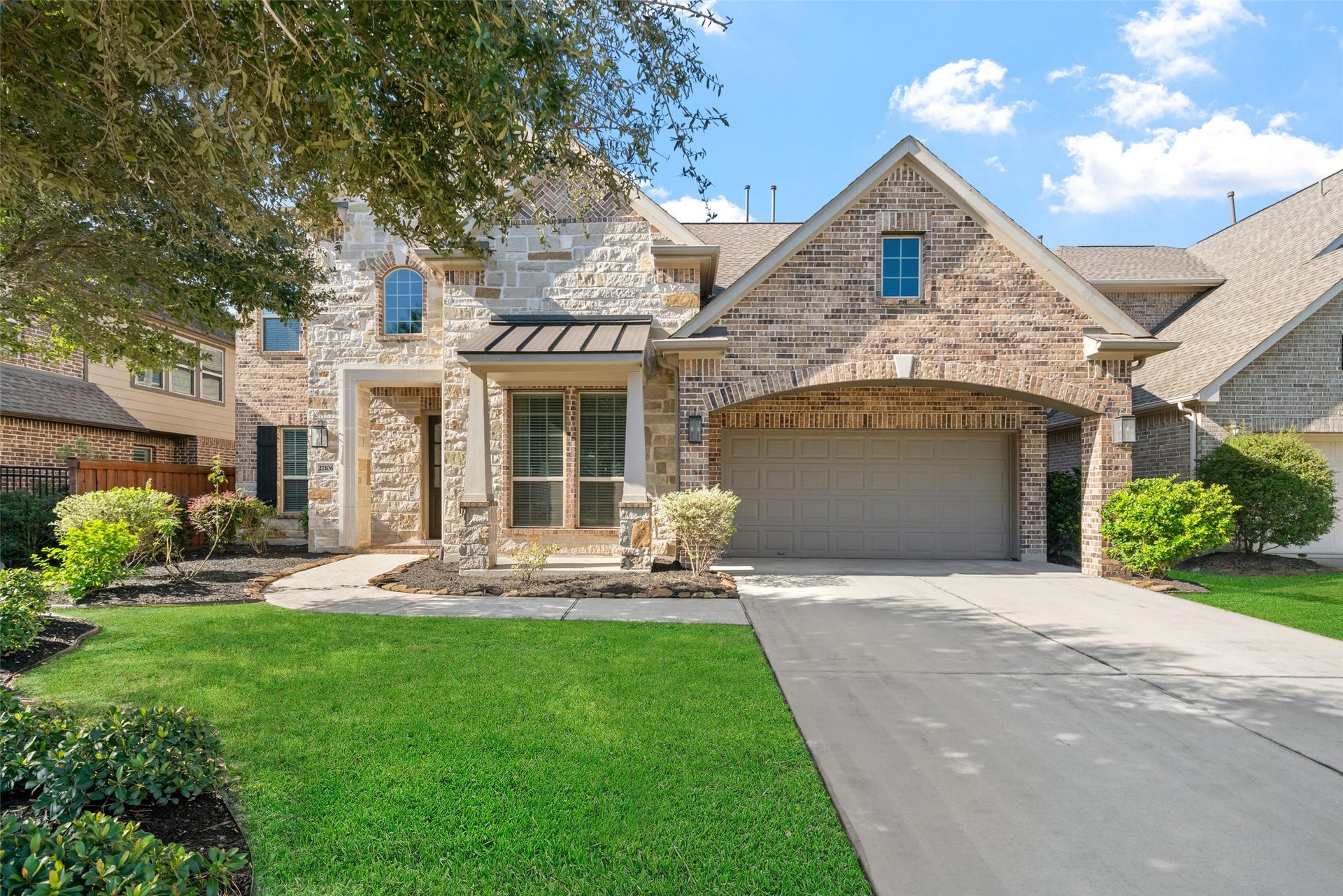 27106 Spanish Wind Court, Magnolia, TX 77354 Gorgeous Westin home in pristine condition in Magnolia!