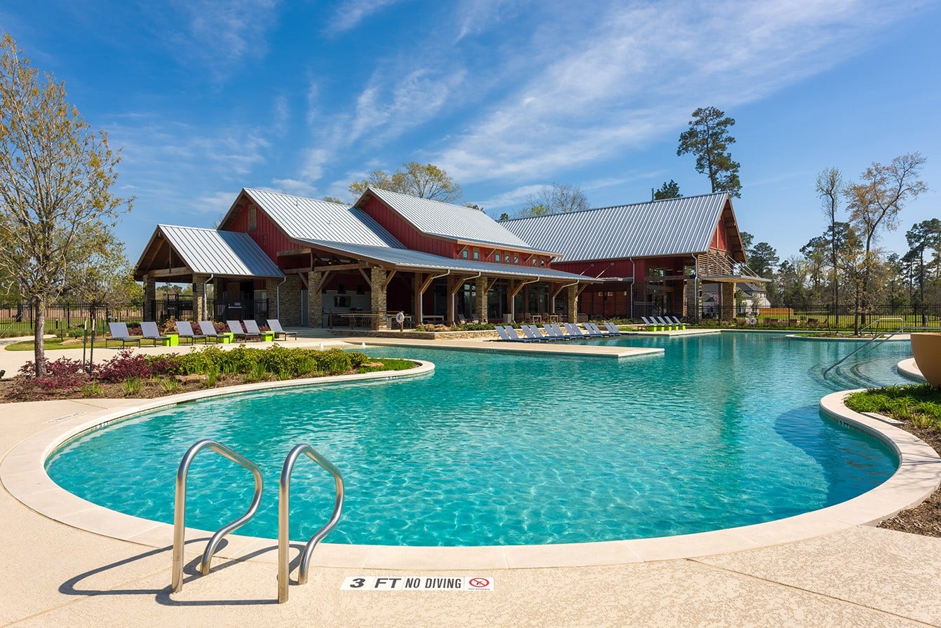 27106 Spanish Wind Court, Magnolia, TX 77354 The pool