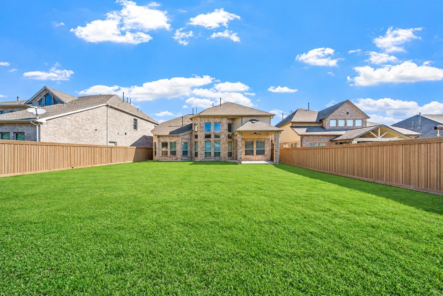 27106 Spanish Wind Court, Magnolia, TX 77354 Look at this oversized lot...room for a pool.