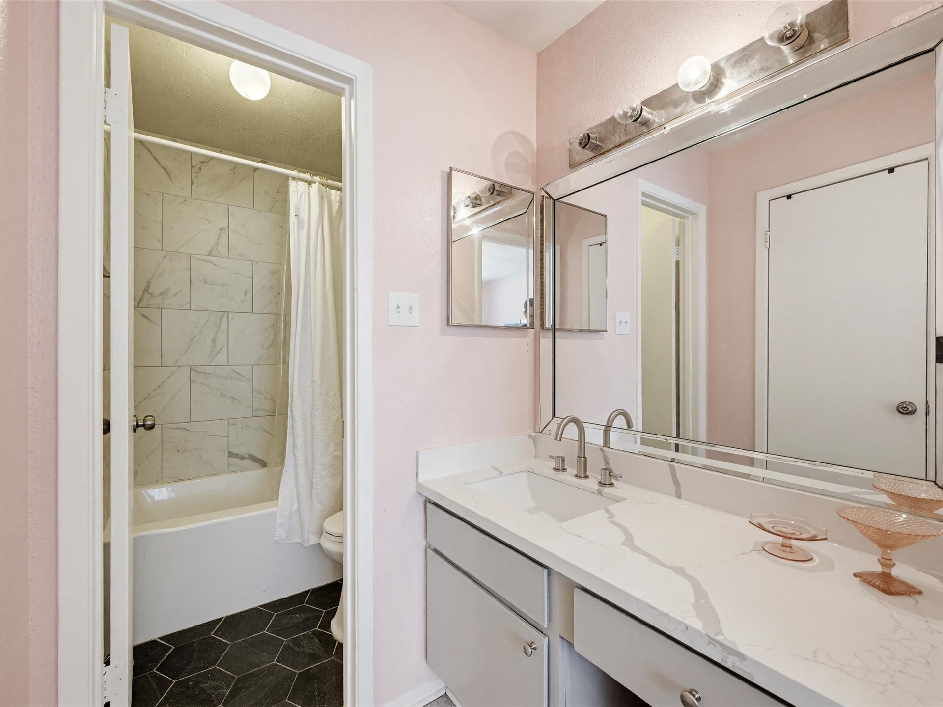 18800 Egret Bay Boulevard, #1605, Webster, TX 77058 18800 Egret Bay Boulevard, #1605, Webster, TX 77058