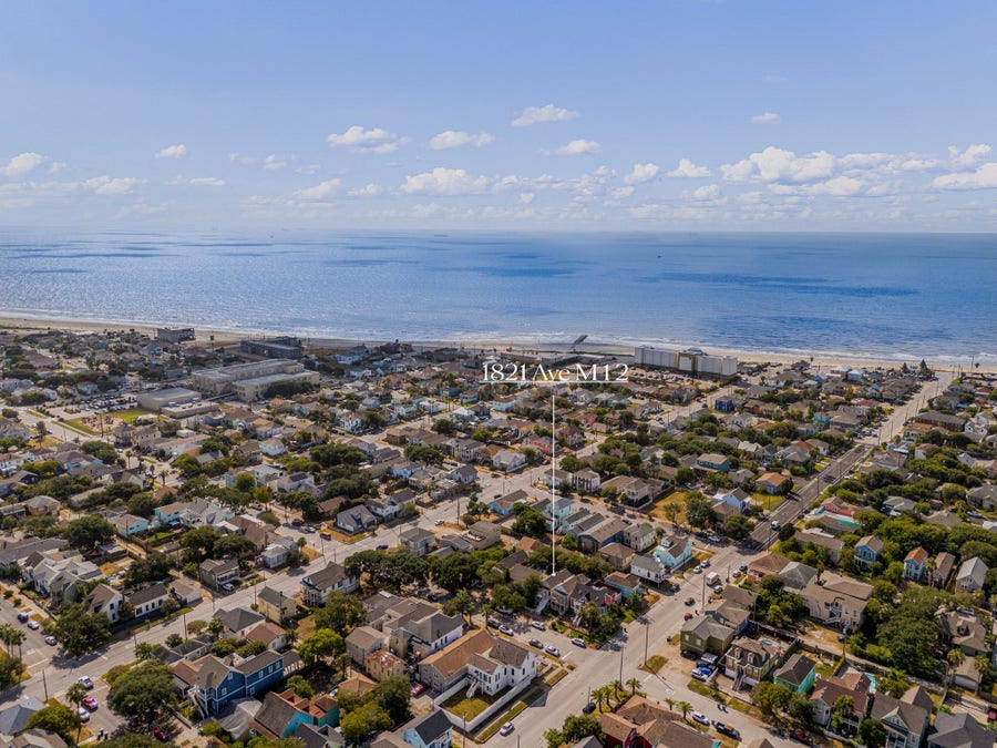 Property photo for 1821 Avenue M 1/2, Galveston, TX