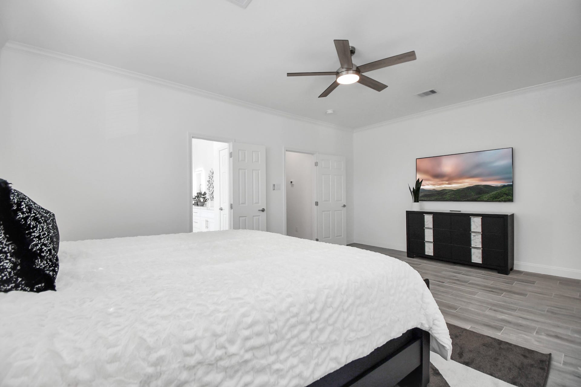 7812 Jester Street, Houston, TX 77051 7812 Jester Street, Houston, TX 77051