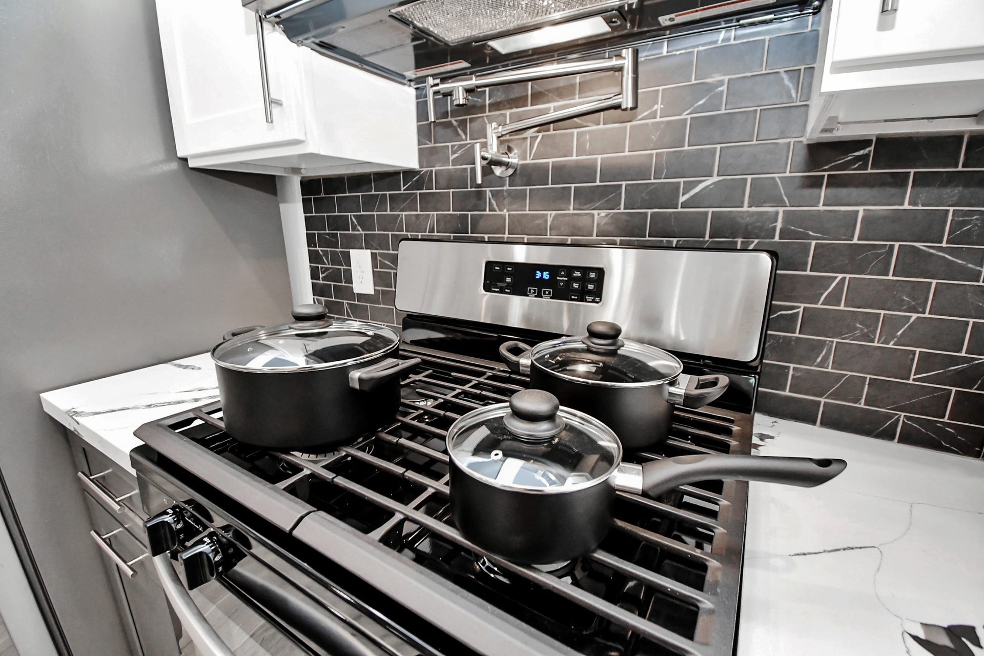 7812 Jester Street, Houston, TX 77051 7812 Jester Street, Houston, TX 77051