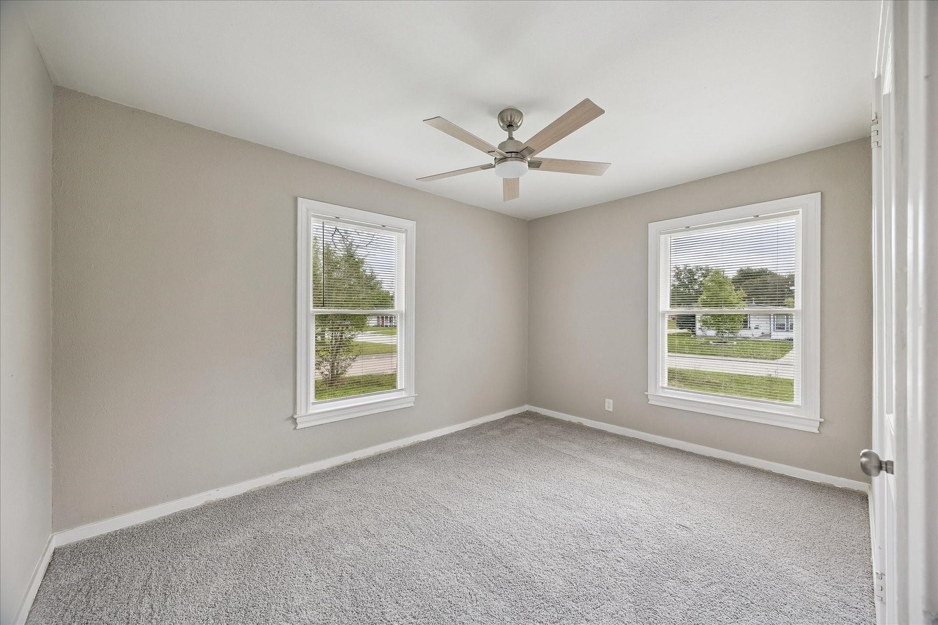 613 Winding Way Street, Lake Jackson, TX 77566 613 Winding Way Street, Lake Jackson, TX 77566
