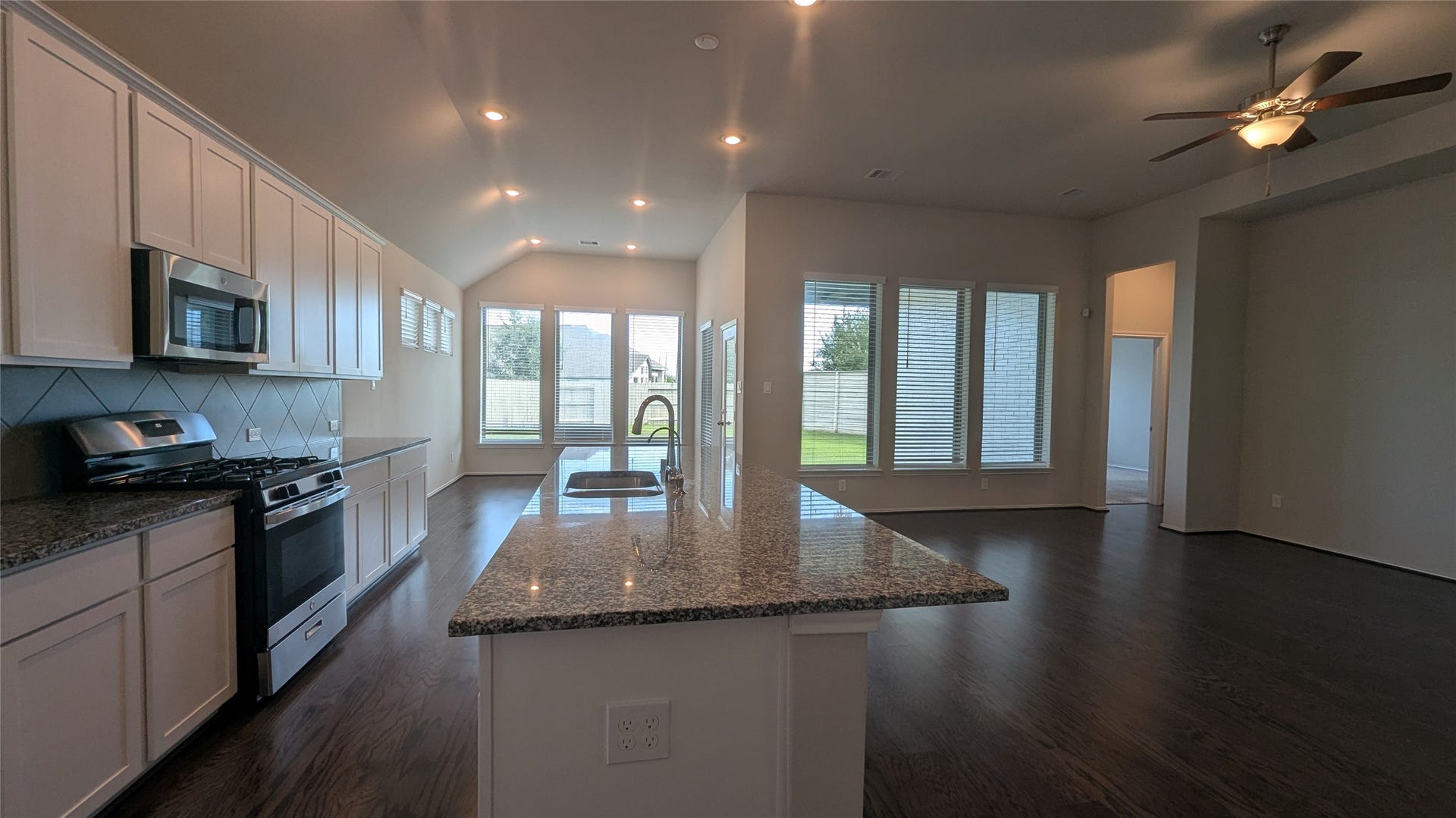 4402 Stone Ridge Lane, Manvel, TX 77578 4402 Stone Ridge Lane, Manvel, TX 77578