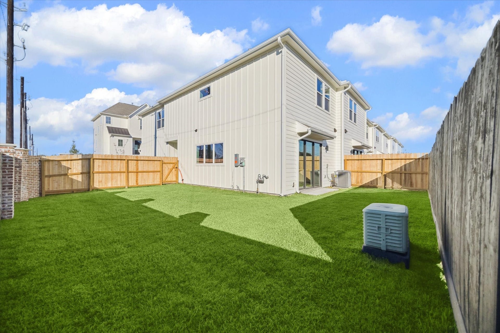 3925 Willowbend Point Drive, Houston, TX 77025 Enjoy the oversized backyard!