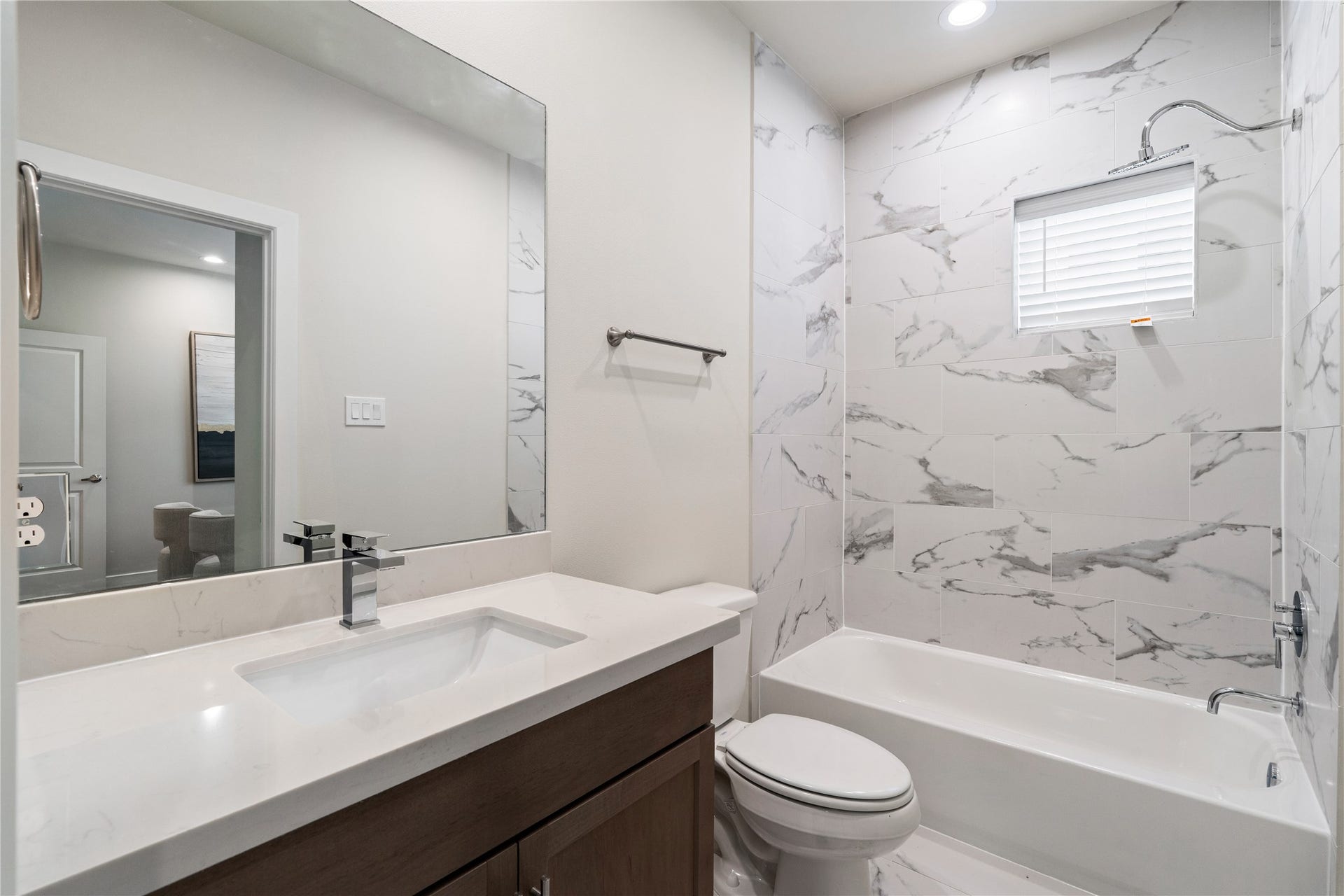 3925 Willowbend Point Drive, Houston, TX 77025 Representative photo showing the communitys model home secondary bathroom. Layout and selections may vary.