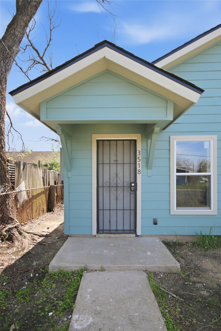 Property photo for 3518 Orange St, Houston, TX