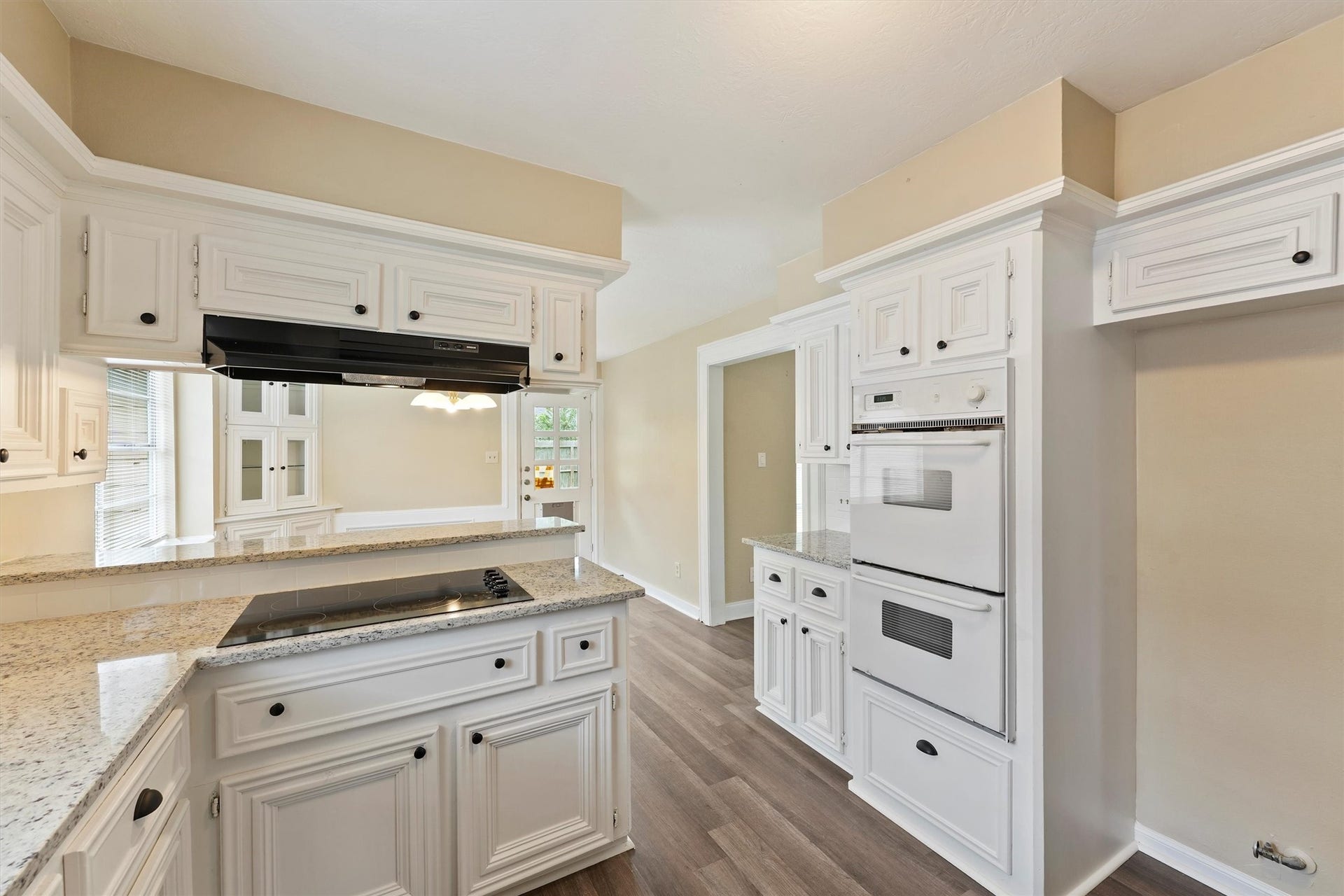 11806 Gardenglen Drive, Houston, TX 77070 11806 Gardenglen Drive, Houston, TX 77070