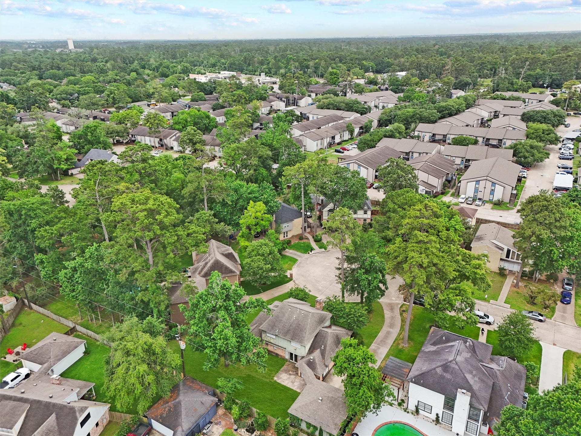 11806 Gardenglen Drive, Houston, TX 77070 11806 Gardenglen Drive, Houston, TX 77070