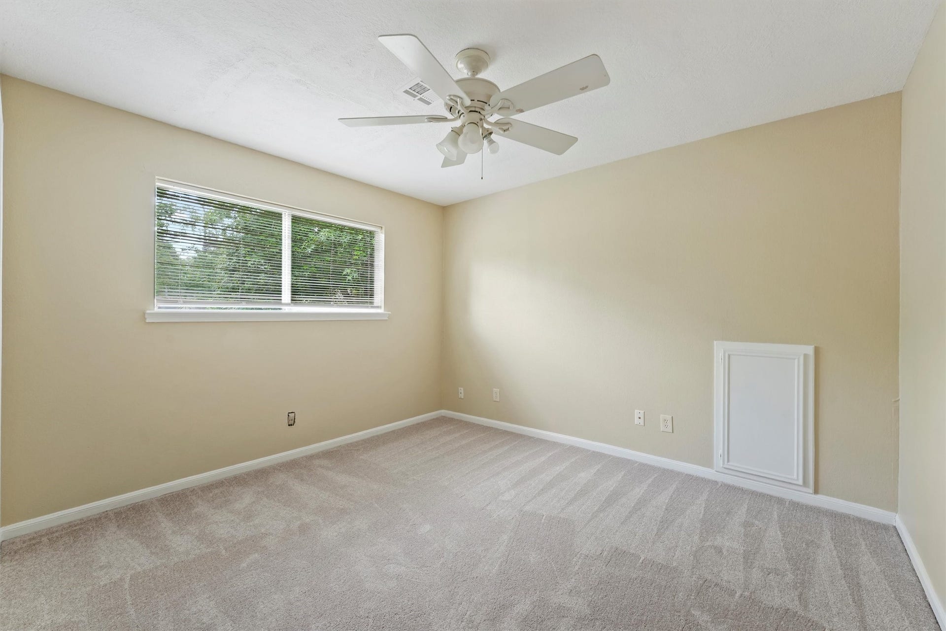 11806 Gardenglen Drive, Houston, TX 77070 11806 Gardenglen Drive, Houston, TX 77070