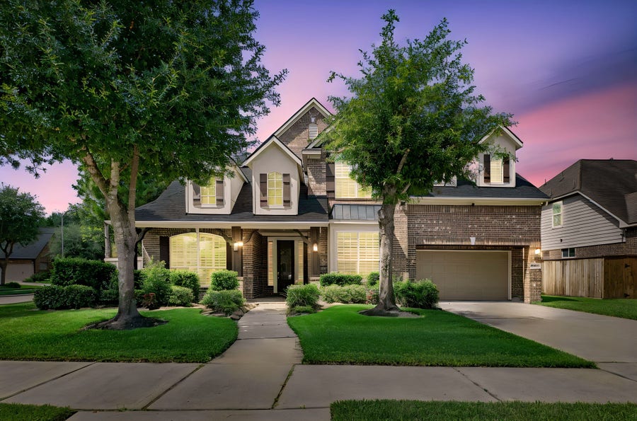 Property photo for 27903 Bracken Hurst Drive, Katy, TX