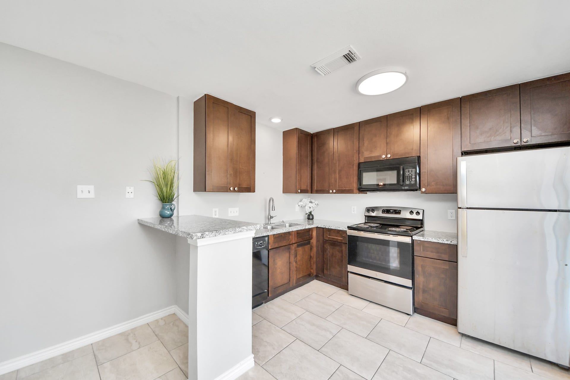 7734 Ellis Dr Drive, Missouri City, TX 77489 7734 Ellis Dr Drive, Missouri City, TX 77489