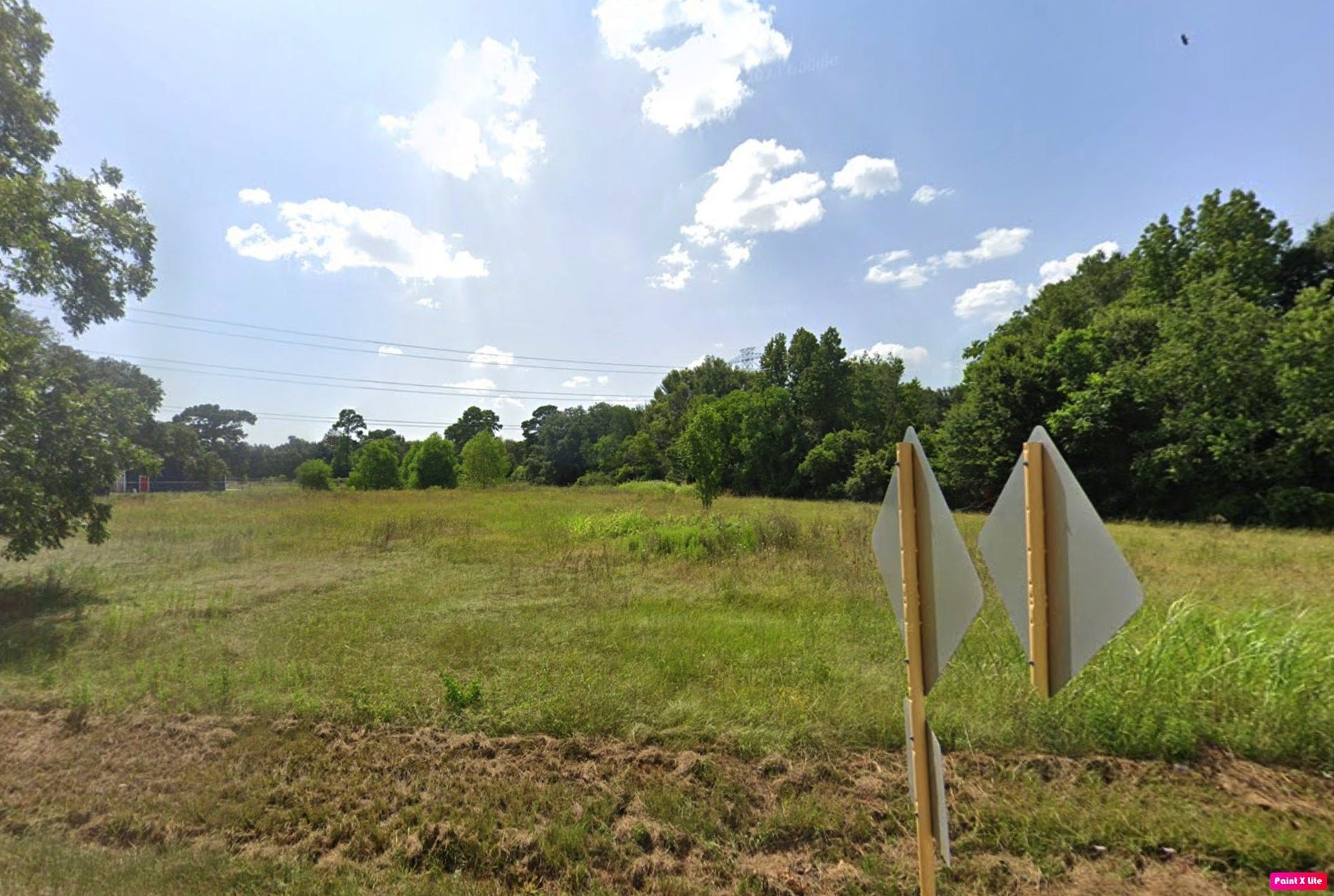 1323 E Huffsmith Road, Tomball, TX 77375 1323 E Huffsmith Road, Tomball, TX 77375